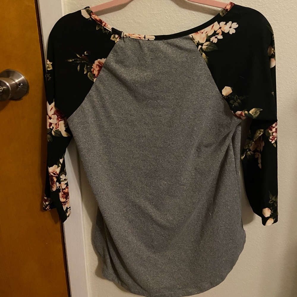 Womens Shirt - Picture 2 of 2